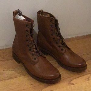 Frye Veronica Combat size 9 whiskey NIB 76276